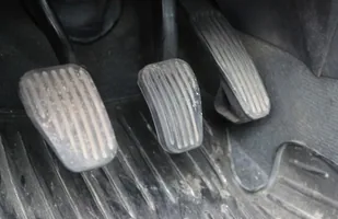 Jak kupować używane auto: Wnętrze — zdjęcie 4