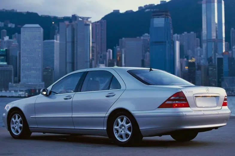 Mercedes S W220