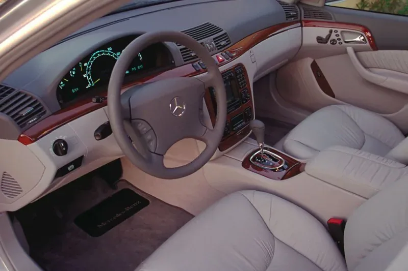 Mercedes S W220