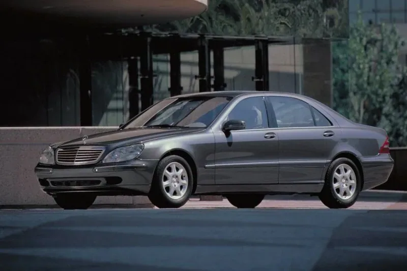 Mercedes S W220