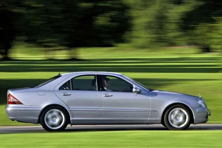 Mercedes S W220