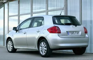 Używane: Toyota Auris — zdjęcie 3