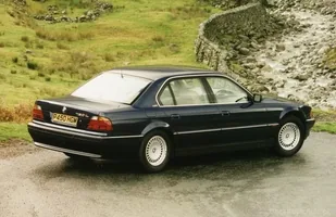 Używane: BMW serii 7 E38 — zdjęcie 6