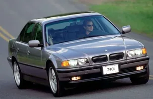 Używane: BMW serii 7 E38 — zdjęcie 7