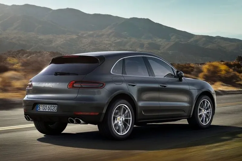 Polacy chętnie kupują... Porsche!