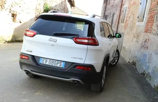 Jeździmy nowym Jeepem Cherokee — zdjęcie 3