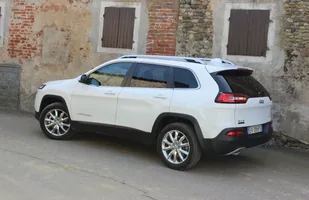 Jeździmy nowym Jeepem Cherokee — zdjęcie 4