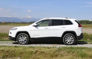 Jeździmy nowym Jeepem Cherokee — zdjęcie 7