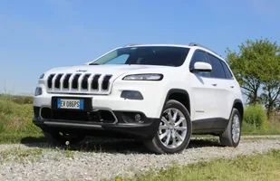Jeździmy nowym Jeepem Cherokee — zdjęcie 1