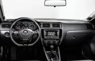 Volkswagen Jetta po liftingu — zdjęcie 7