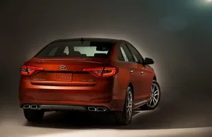 Całkiem nowy Hyundai Sonata — zdjęcie 3