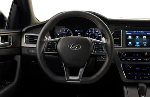 Całkiem nowy Hyundai Sonata — zdjęcie 6
