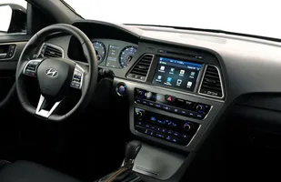 Całkiem nowy Hyundai Sonata — zdjęcie 12