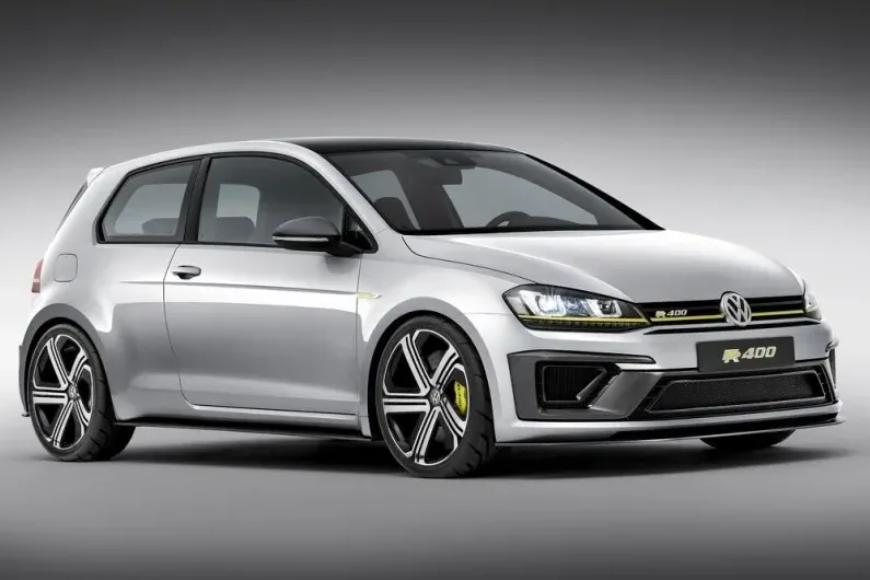 Volkswagen Golf R400