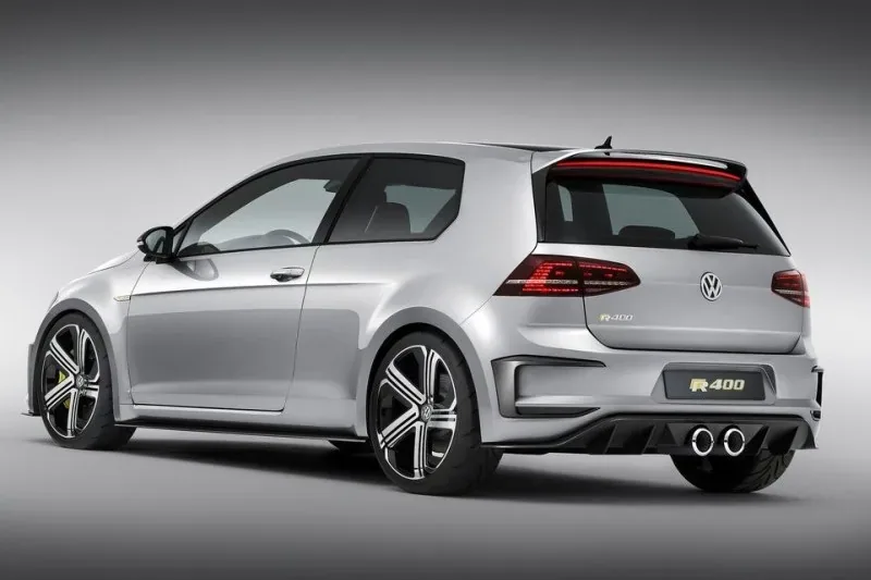 Volkswagen Golf R400