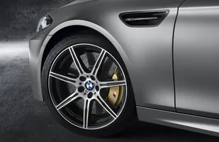 BMW M5 ma już 30 lat! — zdjęcie 3