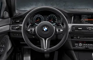 BMW M5 ma już 30 lat! — zdjęcie 4