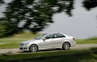 Używane: Mercedes C W204 — zdjęcie 4