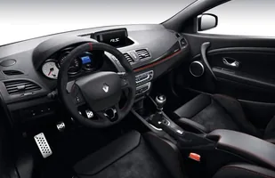Renault Megane RS 275 Trophy — zdjęcie 8