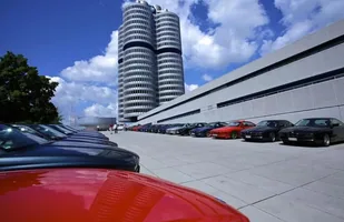 25 lat BMW serii 8! — zdjęcie 8