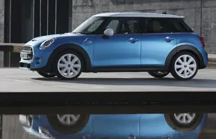 Pięciodrzwiowe Mini. Takiego nie było! — zdjęcie 8