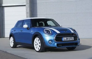 Pięciodrzwiowe Mini. Takiego nie było! — zdjęcie 10