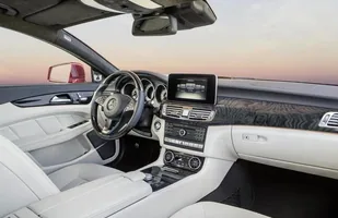 Mercedes CLS po liftingu — zdjęcie 9