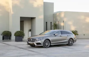 Mercedes CLS po liftingu — zdjęcie 11