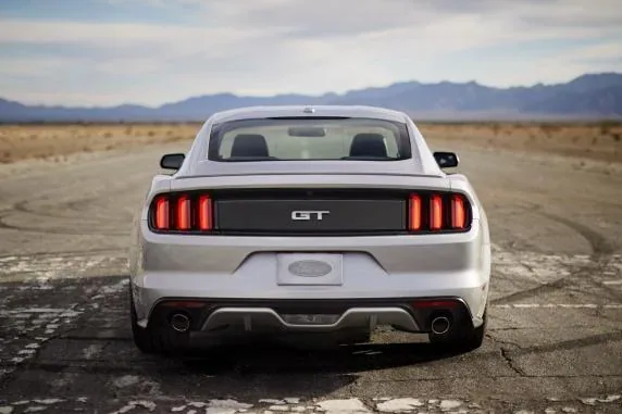 Nowy Ford Mustang