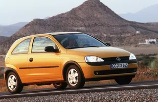 Opel Corsa ma już 32 lata — zdjęcie 4