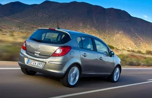 Opel Corsa ma już 32 lata — zdjęcie 5