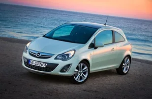 Opel Corsa ma już 32 lata — zdjęcie 7