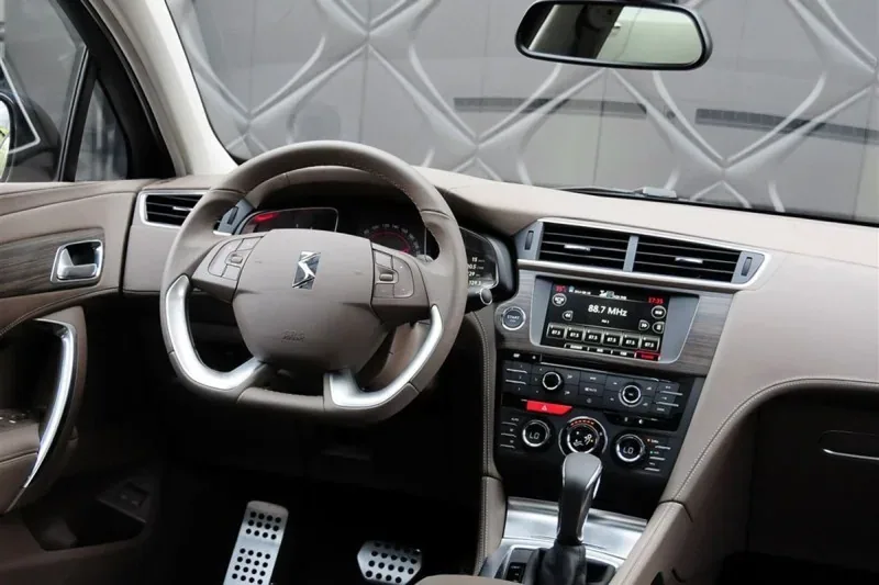 Citroen DS6