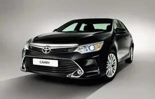 Toyota Camry po liftingu — zdjęcie 1