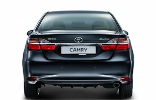 Toyota Camry po liftingu — zdjęcie 3