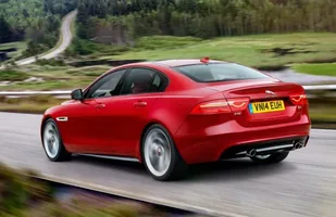 Nowość: Jaguar XE — zdjęcie 3