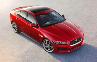 Nowość: Jaguar XE — zdjęcie 11