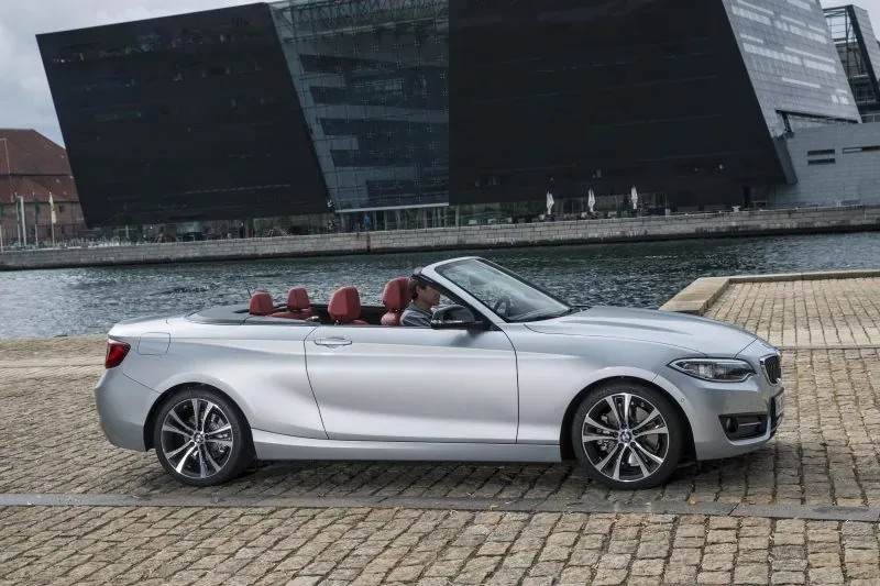 BMW 2 Convertible