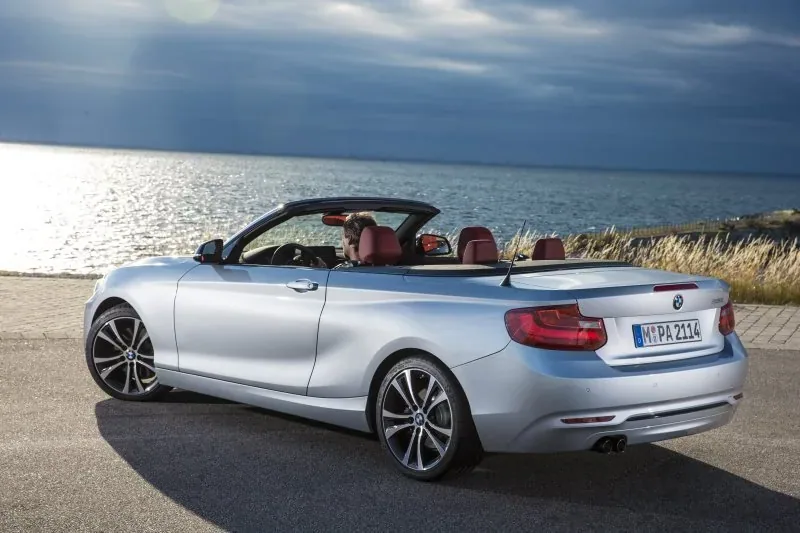 BMW 2 Convertible