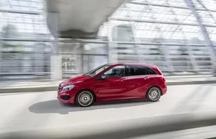 Mercedes klasy B po liftingu — zdjęcie 3