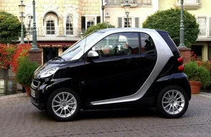 Niepospolite auto do miasta — zdjęcie 2