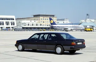 30 lat Mercedesa W124 — zdjęcie 2