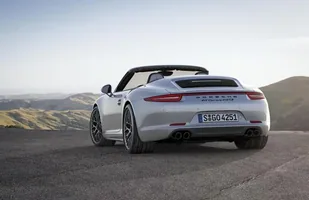 Porsche 911 GTS po liftingu — zdjęcie 1