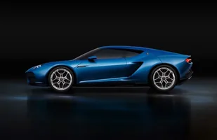 Lamborghini Asterion. 4 l/100 km? — zdjęcie 3