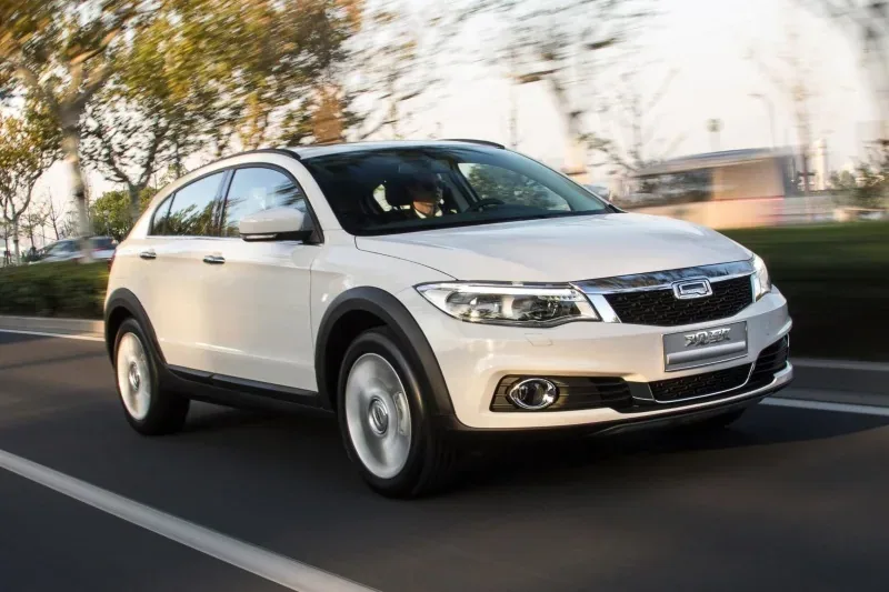 Qoros 3 City SUV