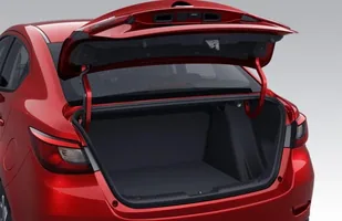 Oficjalnie: Mazda 2 sedan — zdjęcie 7