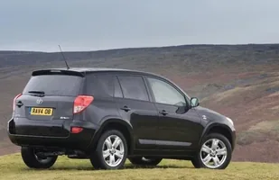 20 lat Toyoty RAV4 — zdjęcie 2