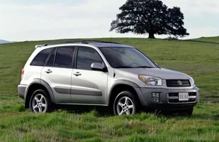 20 lat Toyoty RAV4 — zdjęcie 4