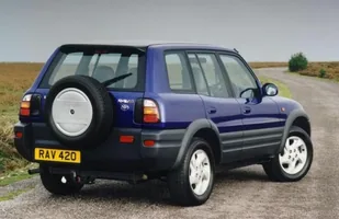 20 lat Toyoty RAV4 — zdjęcie 7
