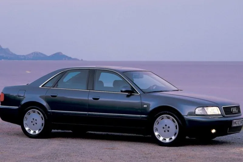 Audi A8 D2